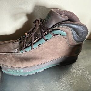 Timberland Brown Nubuck Boot with Green Accents